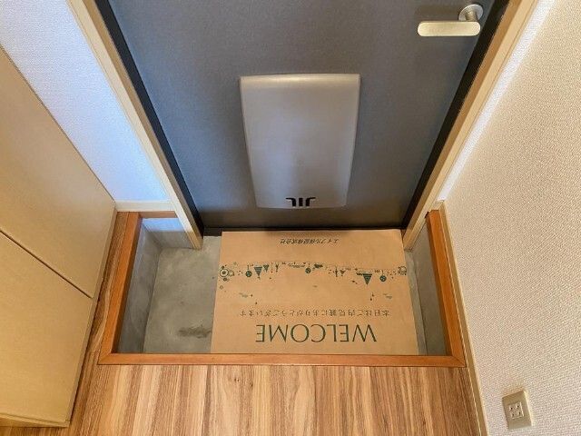 ����19