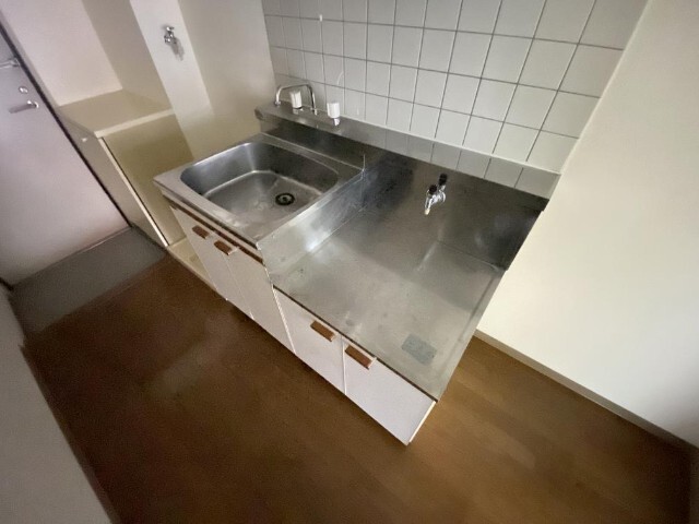 ����14