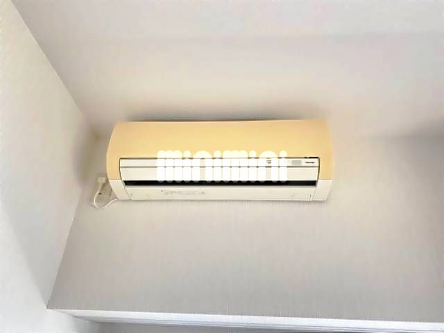 ����6