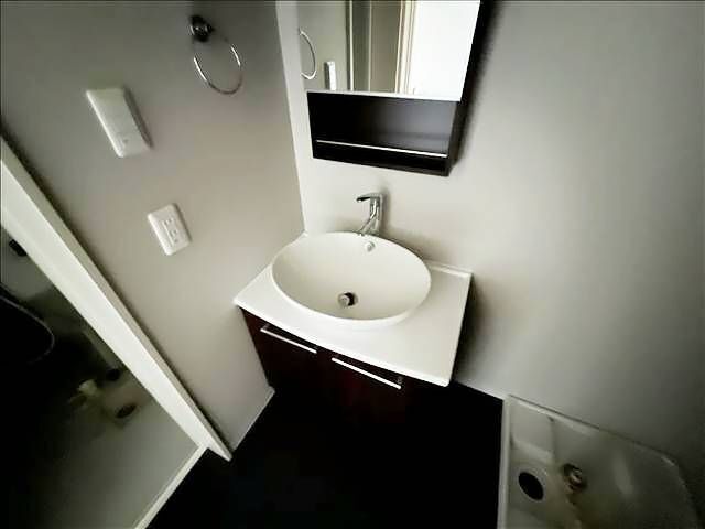 ����5