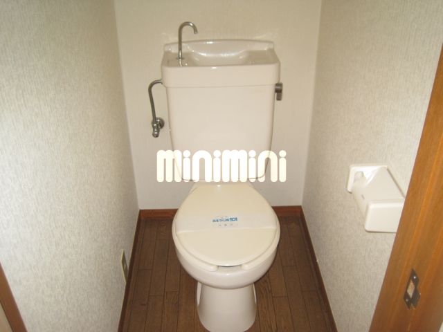 ����4