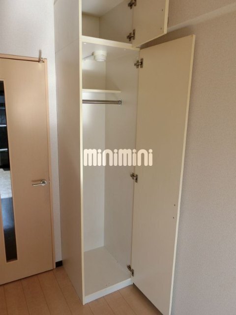 ����7