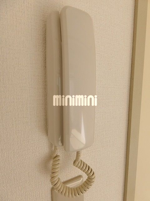 ����6