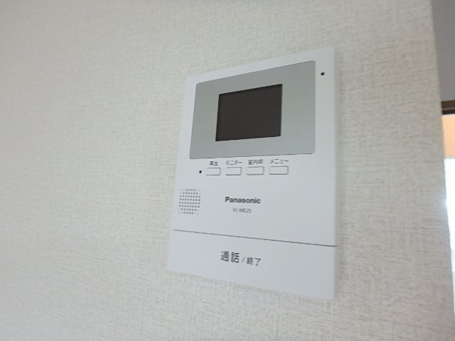����10