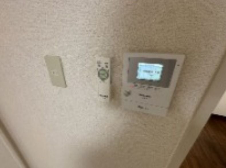 ����9
