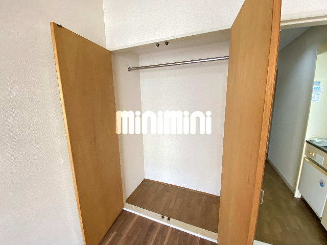 ����6