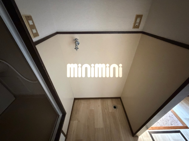 ����5