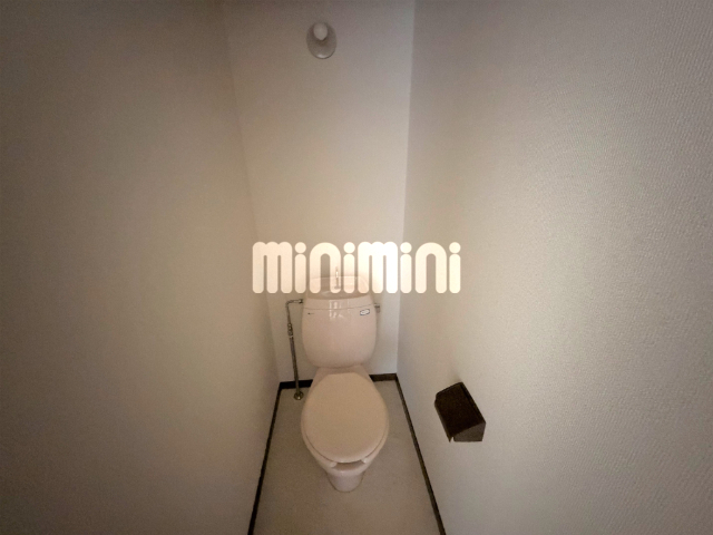 ����8