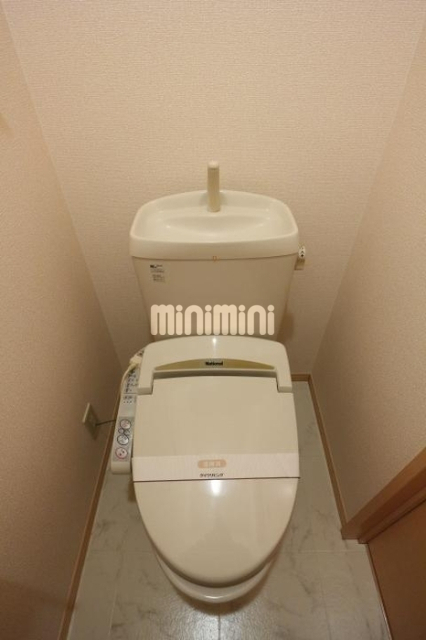 ����4