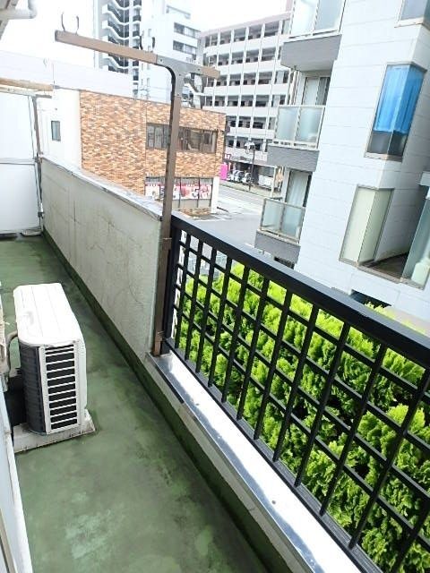 ����7