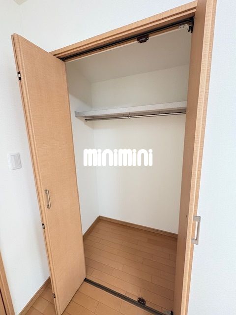 ����7