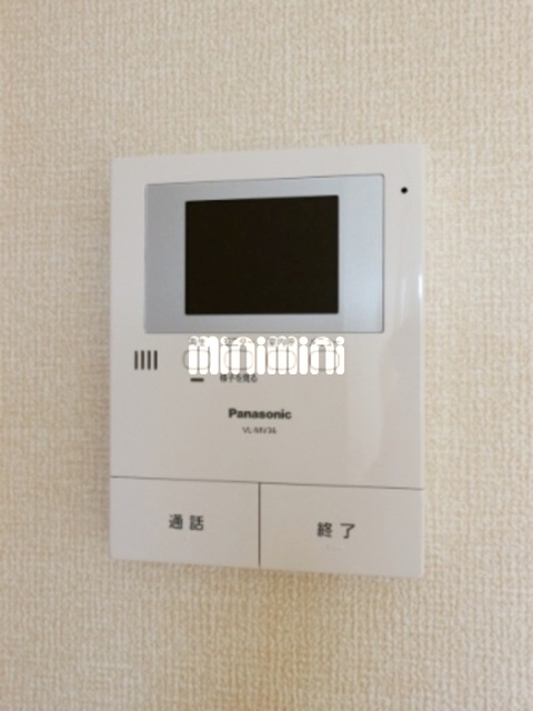 ����10