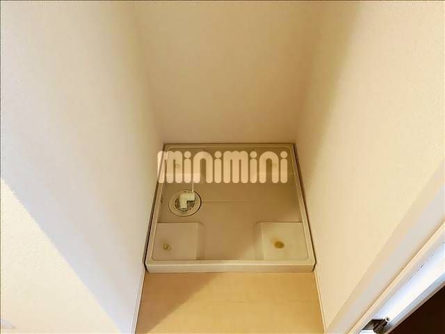 ����5