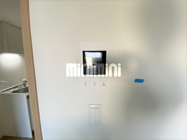 ����10
