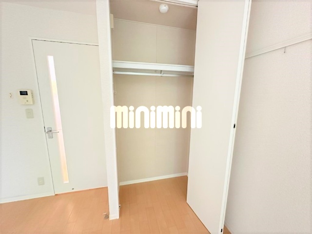 ����7