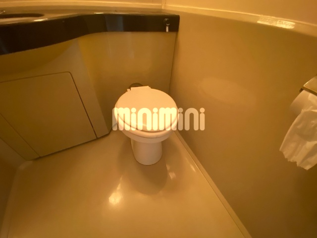 ����4