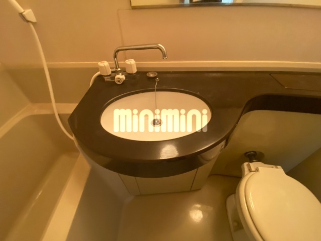 ����5