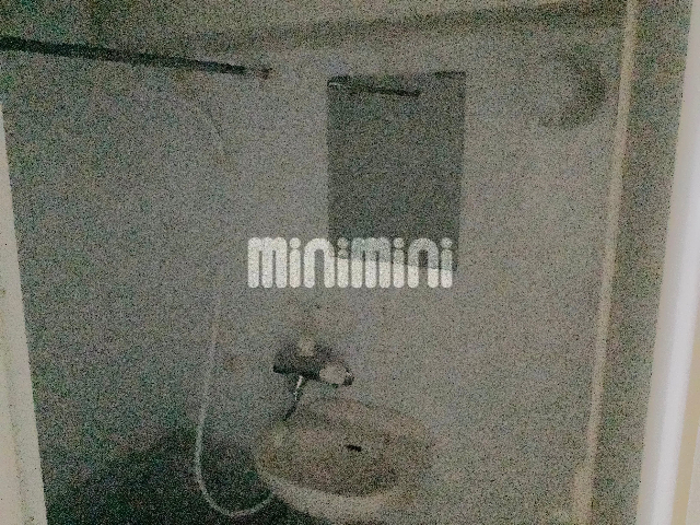 ����5