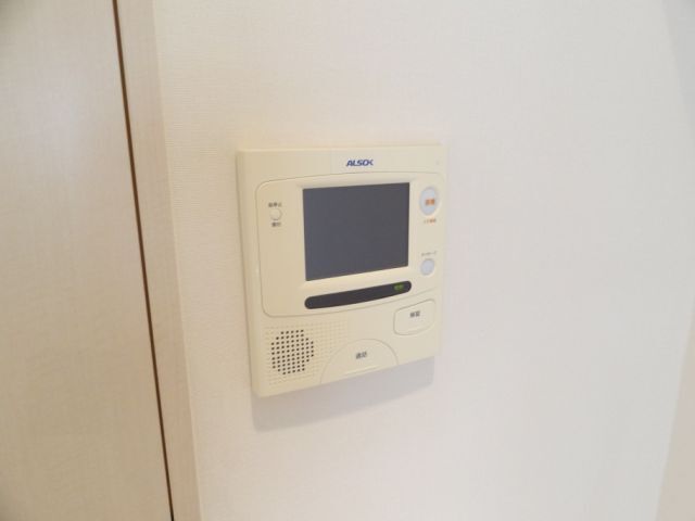 ����7