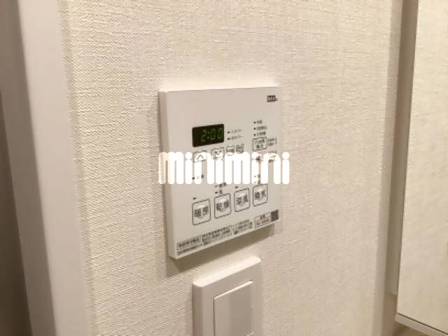 ����11