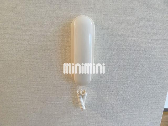 ����8