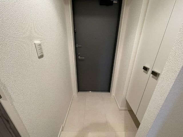 ����8