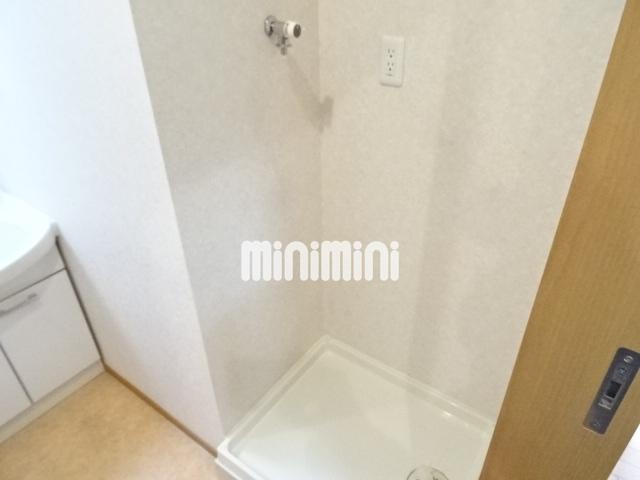 ����4