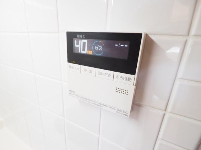 ����13