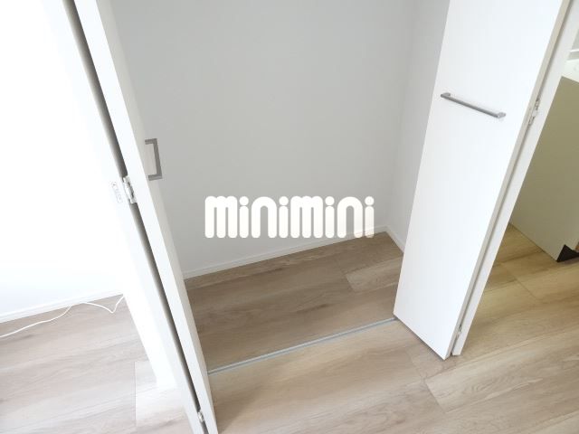 ����6