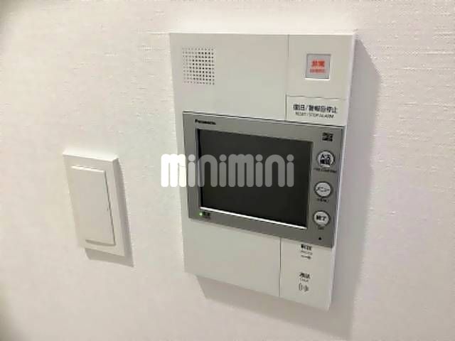 ����7