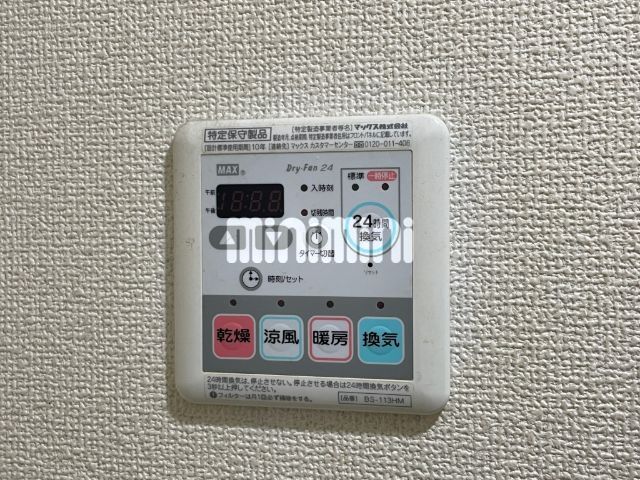 ����11