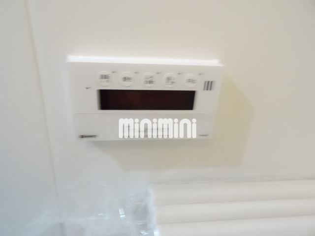 ����11