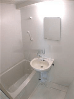 ����4