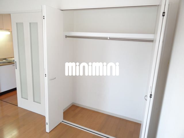 ����6