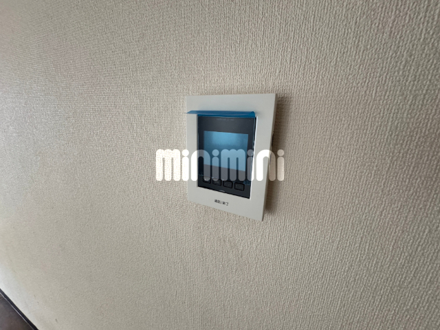 ����10
