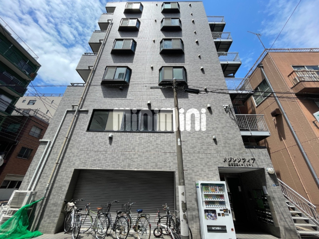 ����21