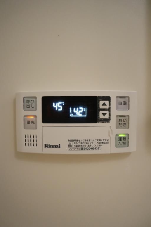 ����10