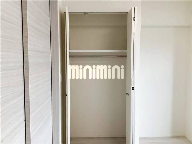 ����6