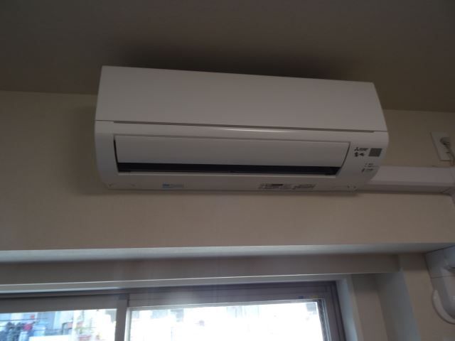 ����10