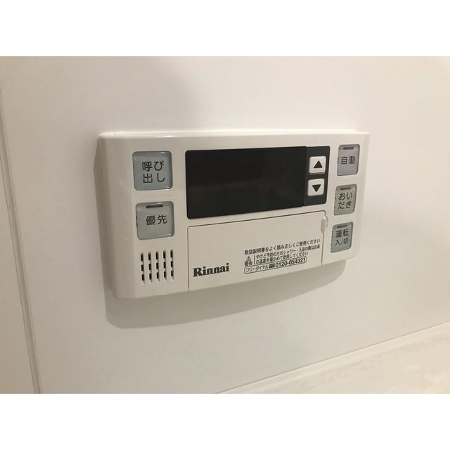 ����10