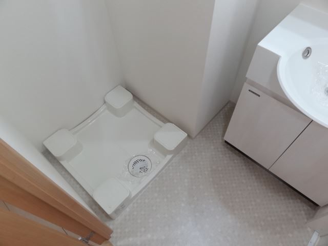 ����6