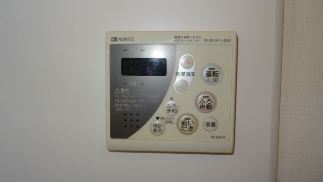����11