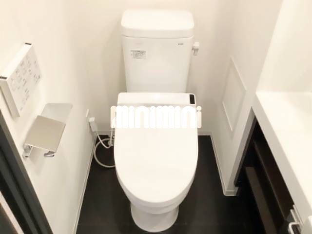 ����4