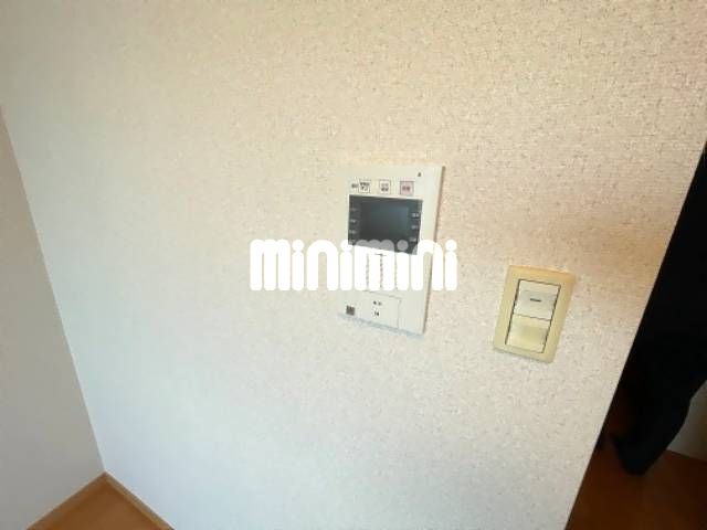����6
