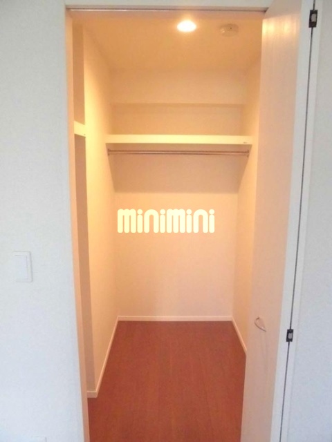 ����7