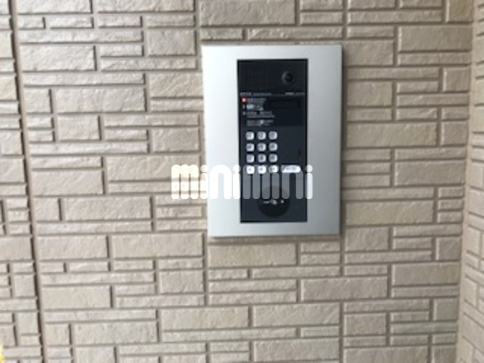 ����11