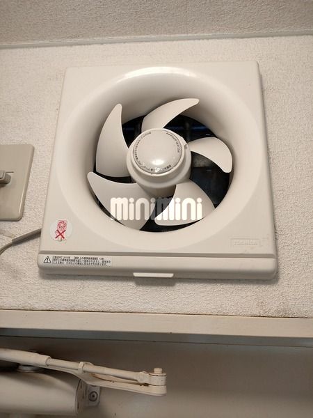����11