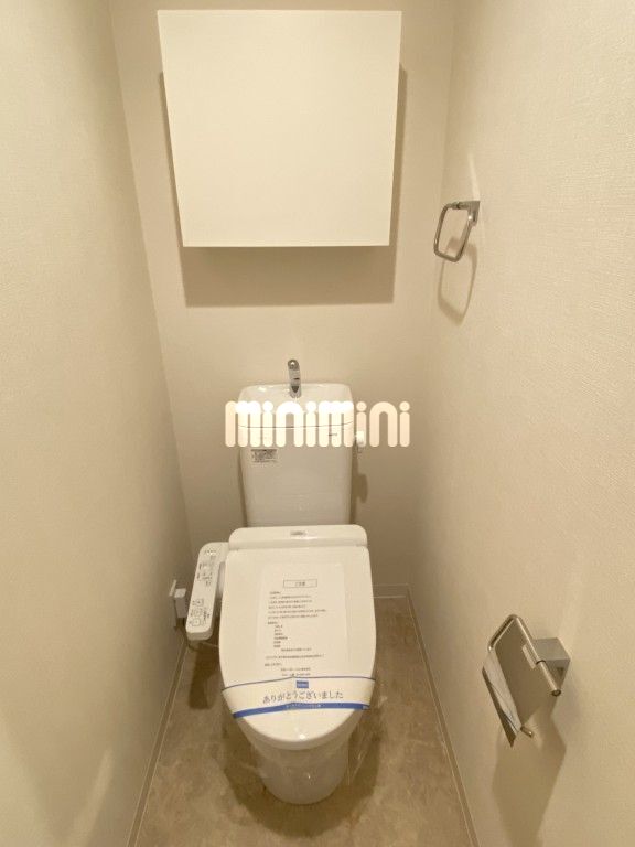 ����5