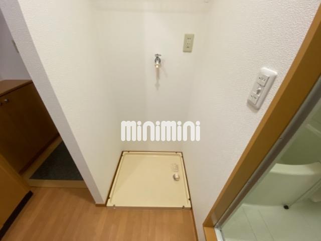 ����8