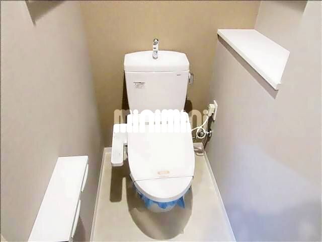 ����4